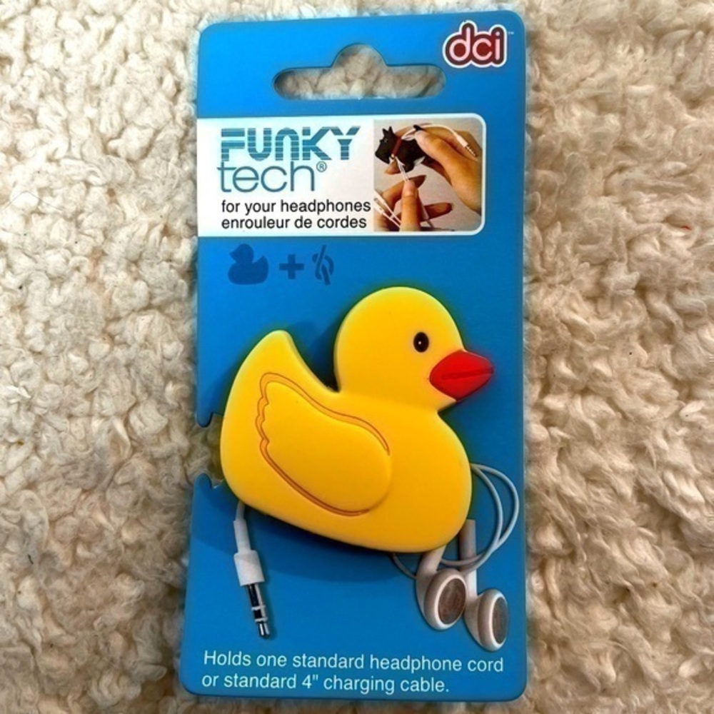 💖HP💖 DCI "Duck" Funky Tech Charging or Headphone Cord Wrap